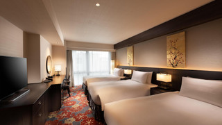 デラックス ルーム シングルベッド 3 台