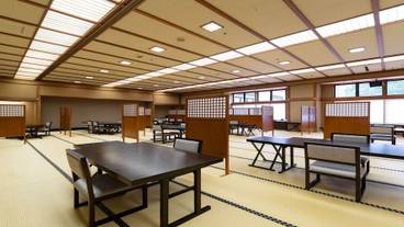 食事会場一例 / 4