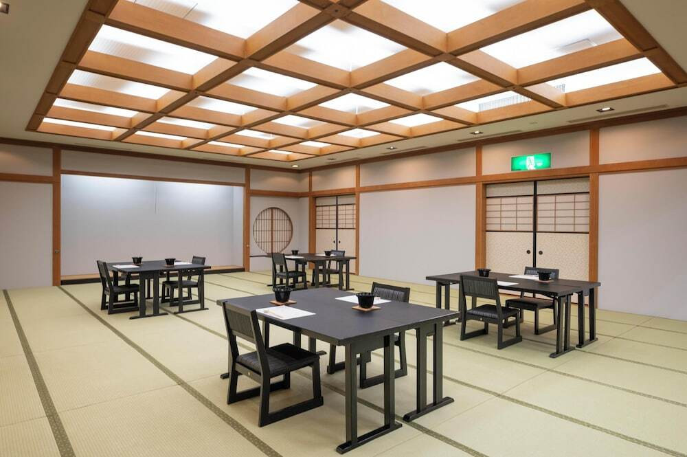 レストラン