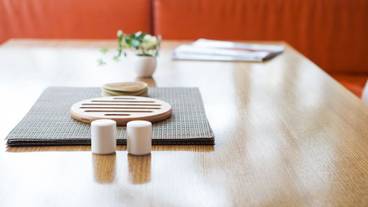 客室内のダイニングエリア / 14