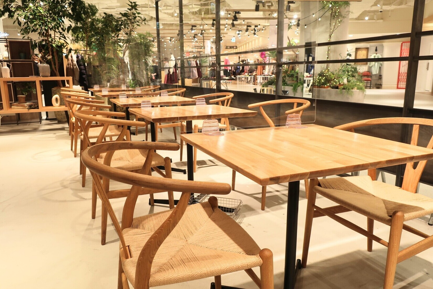 「FRUiT 阪神梅田店」 内観 165196268 