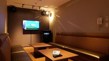 カラオケ ルーム / 7