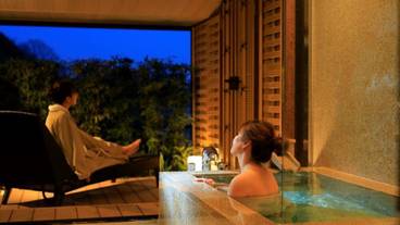 西館/貴賓室 吉兆の銀泉露天風呂② / 17