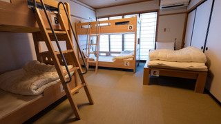 ファミリールーム 共用バスルーム (大人5名)