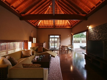 5邸限定の贅沢ヴィラで、非日常の時間に酔いしれて4249526