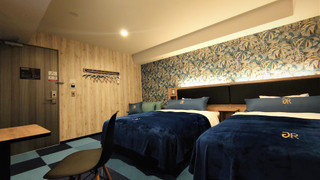 ツインルーム ダブルベッド 2 台 喫煙可