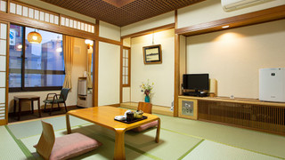 【道頓堀側】和室8畳（バス温水トイレ/wi-fi/二重窓）