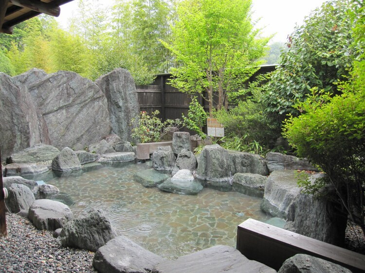 いろりに癒される♪中庭が自慢の宿3567228