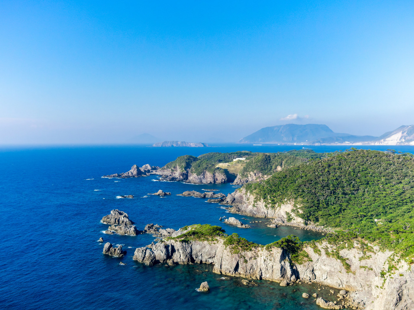 自転車で巡ろう！魅力が詰まった小さな島「式根島（しきねじま）」4059909