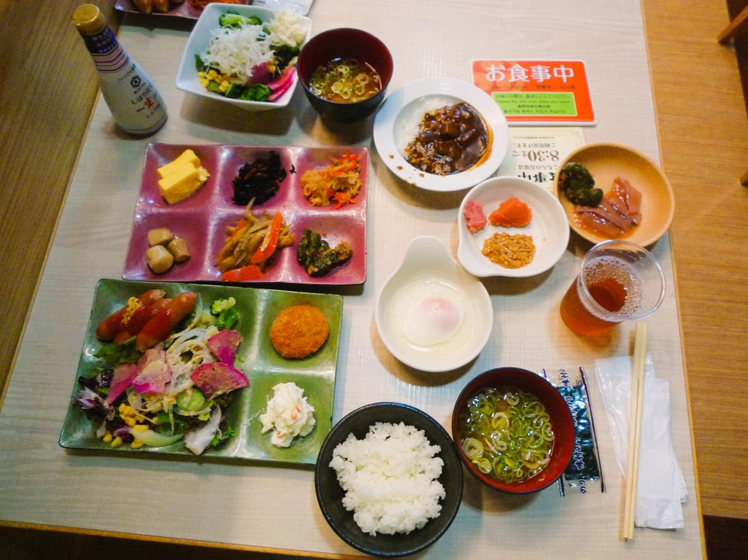 朝食のバイキングメニュー 