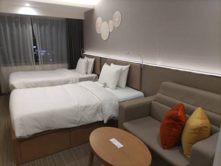 ホリデイ・イン＆スイーツ新大阪 / 2