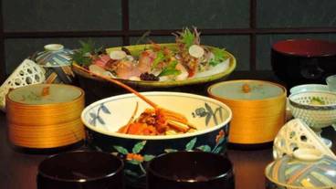 食事・飲み物 / 4