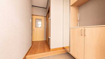 内部エントランス / 2