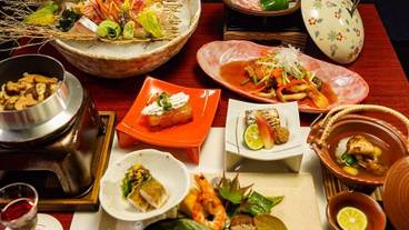 旅館のお食事処 / 22