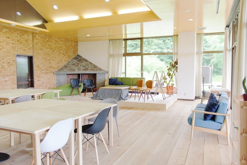 ロビー応接スペース