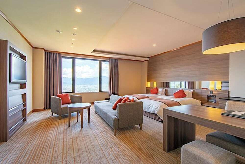 ソムリエセレクトのワインで特別なディナーを4376477