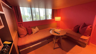 [ピンク] ロフトルーム A 禁煙