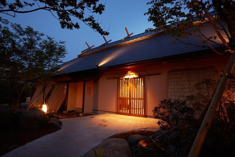 9.老舗旅館の風格と隠れ家のようなおこもり感が魅力「高千穂　離れの宿　神隠れ」3354486