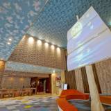 ロビー　大きな船の帆がお出迎え / 2