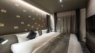 クワッドダブルベッドスイート