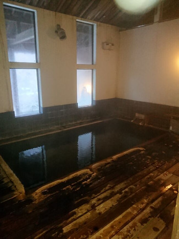 かけ湯・飲泉・入浴の三拍子で、元気もキレイもひとり占め！3526636