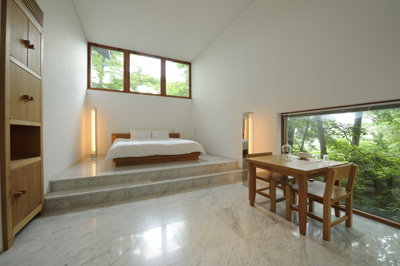 星野リゾート　軽井沢ホテルブレストンコート4269311