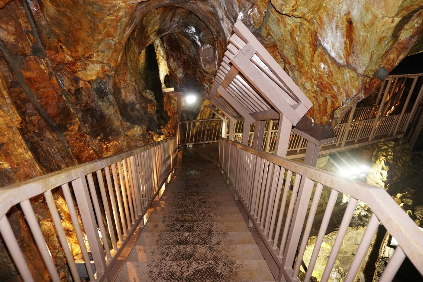 延沢銀山坑道