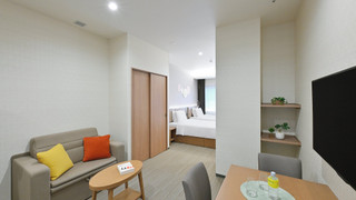 スイート シングルベッド 2 台 (Extra Floor Space)