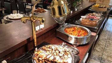 朝食ビュッフェ / 3