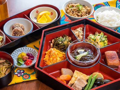 SUNSET BEACH HOTEL / 3