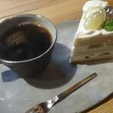 お菓子とお茶 モモトセ(オカシトオチャモモトセ)