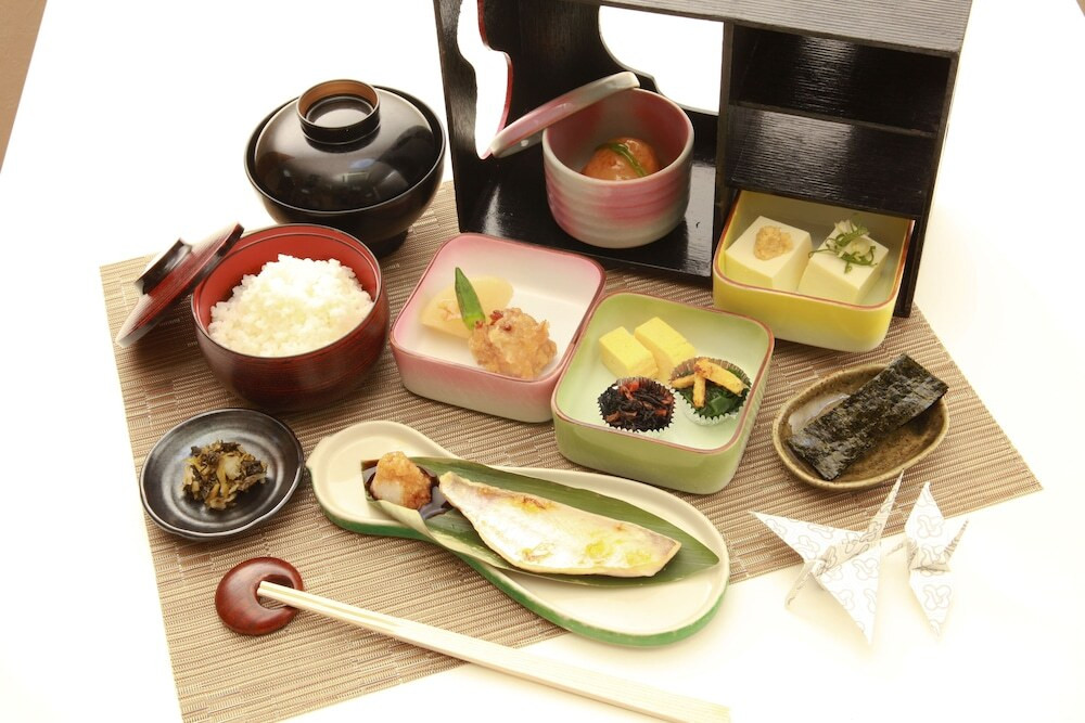 カラダに嬉しい和の朝食膳が無料！3530540