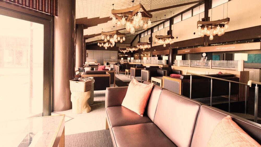 ロビー応接スペース / 3