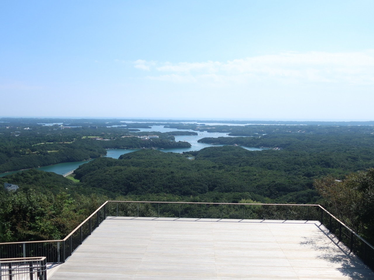 登った先に絶景が待っている！「横山展望台」4241160