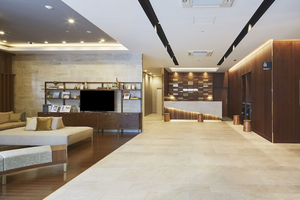 JR松本駅から徒歩約4分、松本城まで約11分3391935