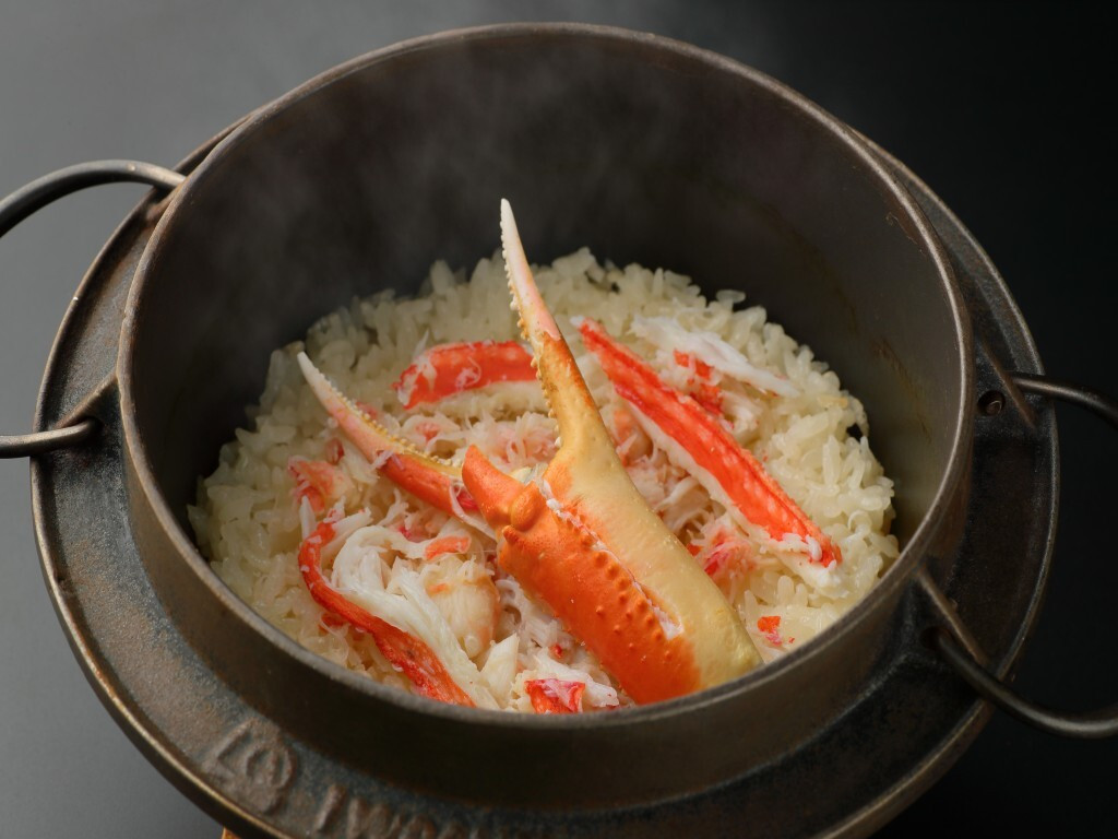 季節の炊き込みご飯 ズワイ蟹めし