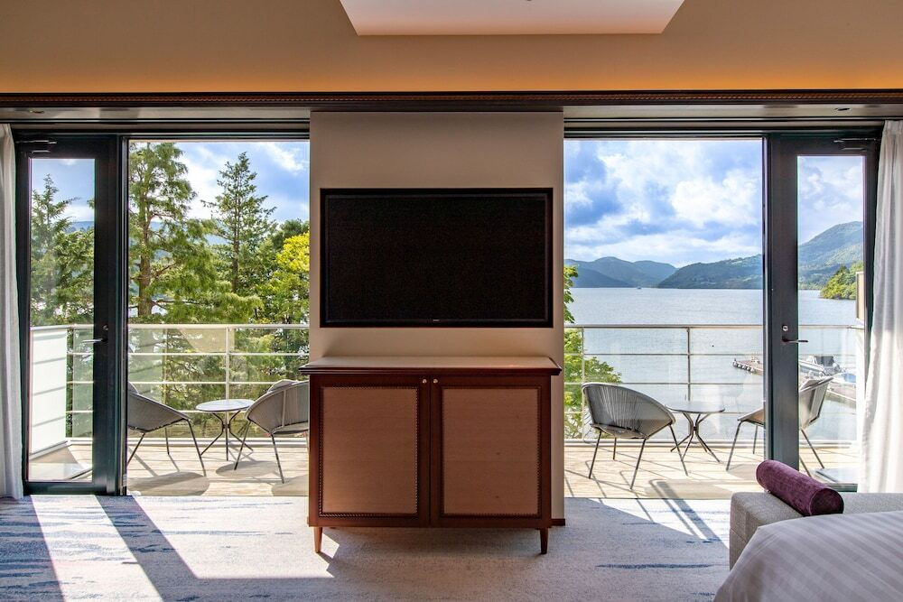 プレミアムフォース／バルコニー