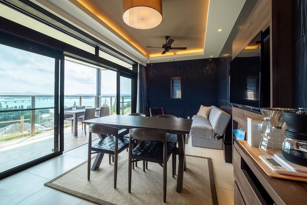 リビング エリア