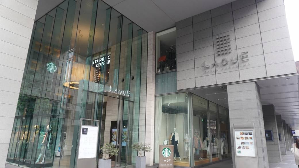 ショッピングビル「ラクエ」 / 5