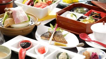 食事・飲み物 / 10