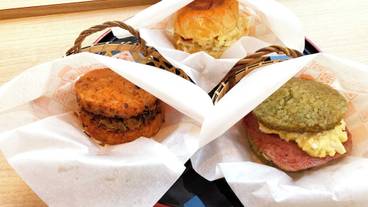 客室内のダイニングエリア / 6