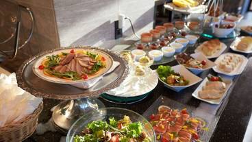 朝食スペース / 9