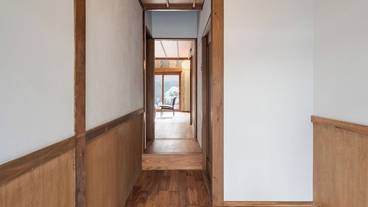 内部エントランス / 2