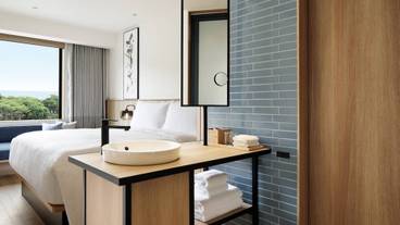 スタンダードルームキング1台 / 2