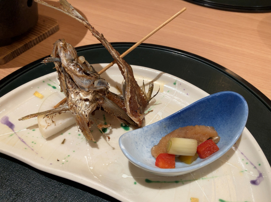 前菜。鯵の姿揚げがおいしい！