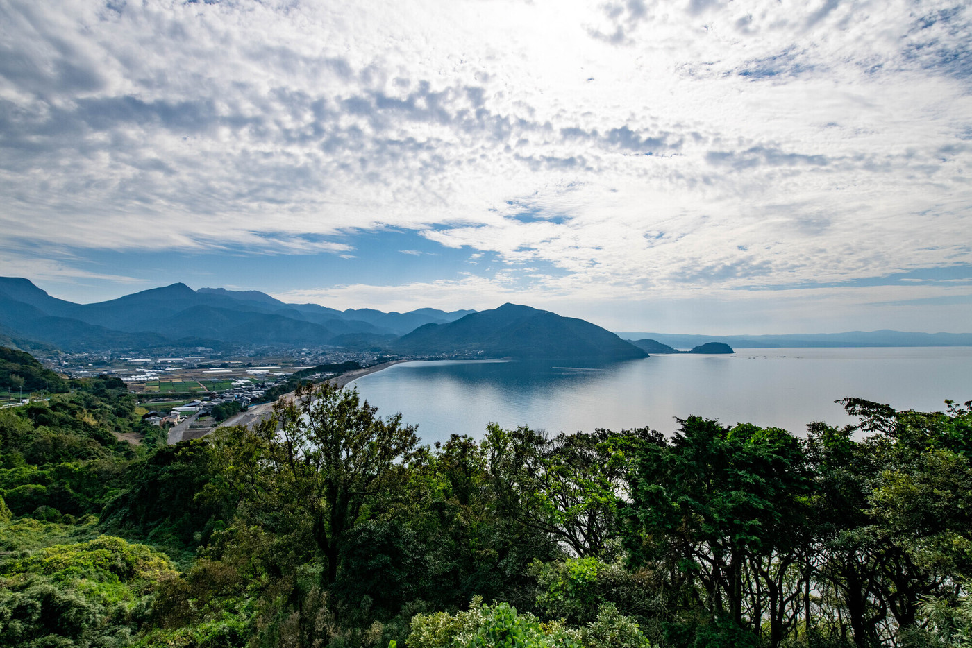 長崎雲仙市千々石町丙から見た雲仙の山々