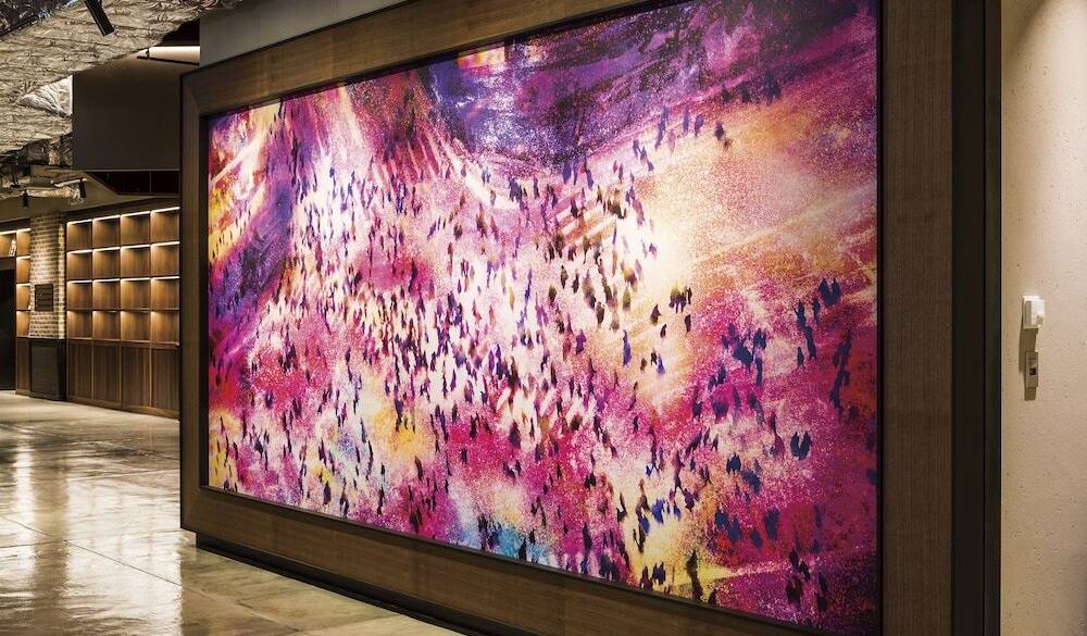 ホテルに到着
快適にチェックイン
 / 2