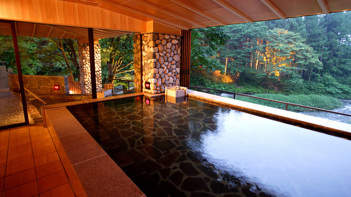 嬉しい部屋食も。3つの源泉を17の湯舟で堪能する“恋人の聖地”4256778