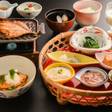 着物で彩られた全館畳敷きの宿 楽山やすだ