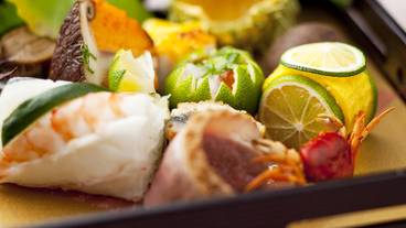 城崎温泉 喧噪の隠れ家 月のしずく(キノサキオンセン ケンソウノカクレガ ツキノシズク) / 5